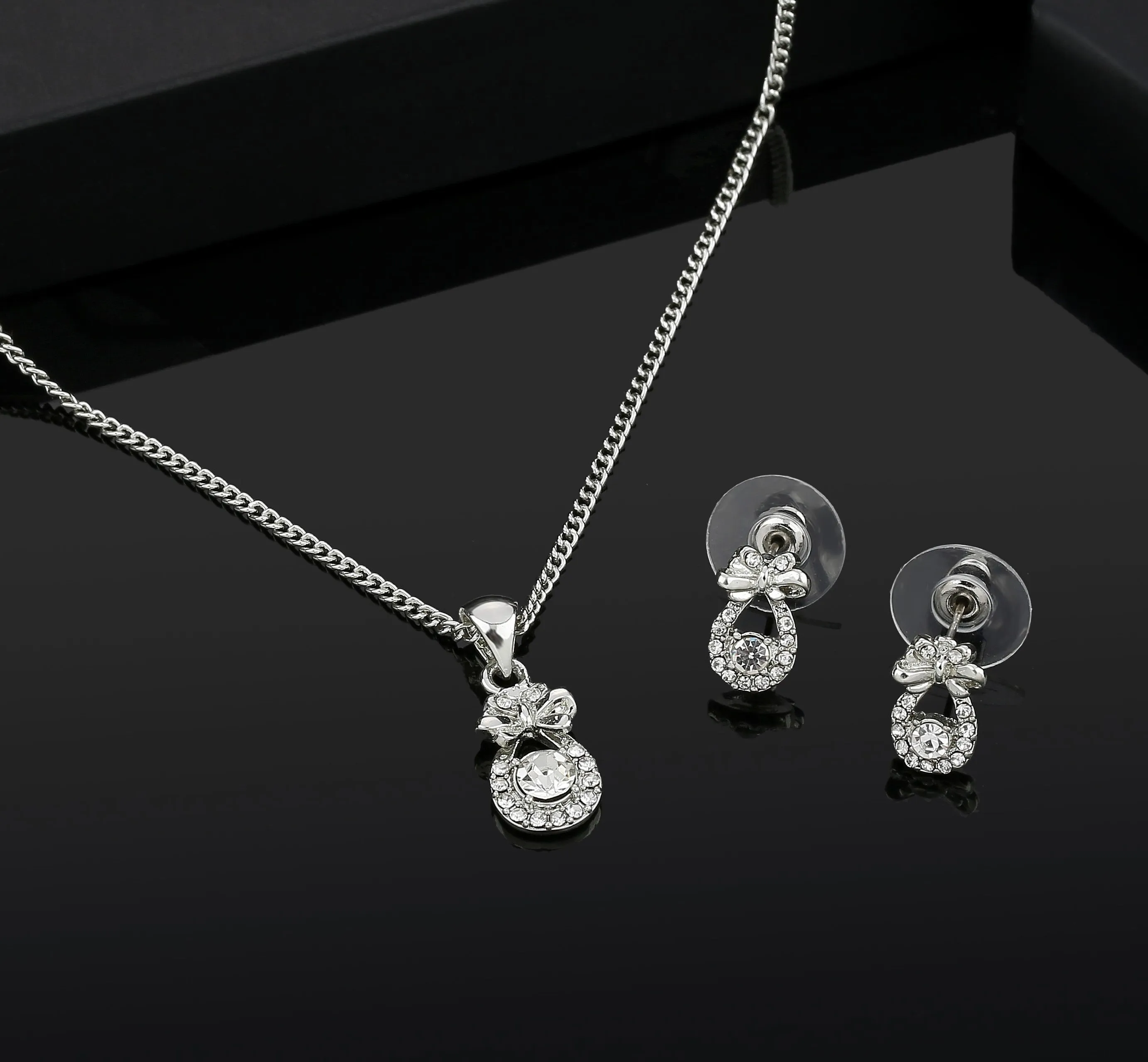 Estele - Rhodium plated Solitaire bow pendant set for Women